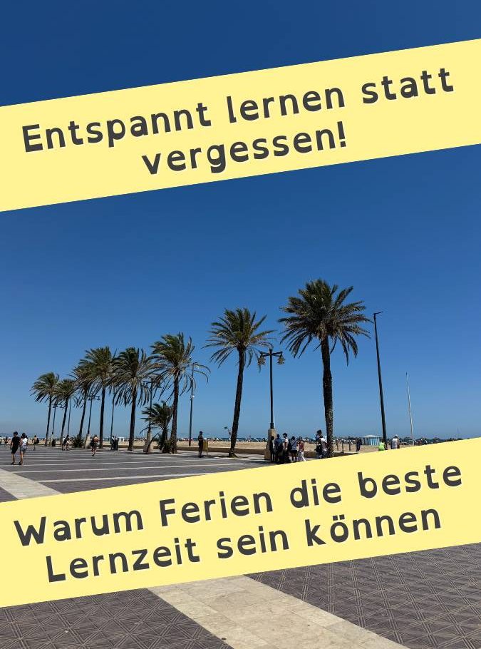 Foto von der Strandpromenade, blauer Himmel und Palmen